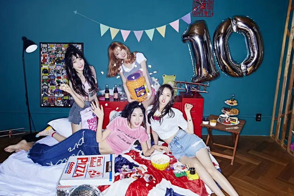 Dal Shabet members are Serri, Ayoung, Jiyul, Woohee, Kaeun, and Subin.
