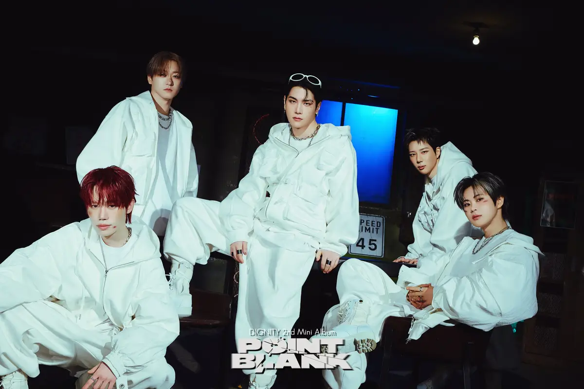 DIGNITY members are Luo, Minseok, Luke, ON, and Hyeongjin.