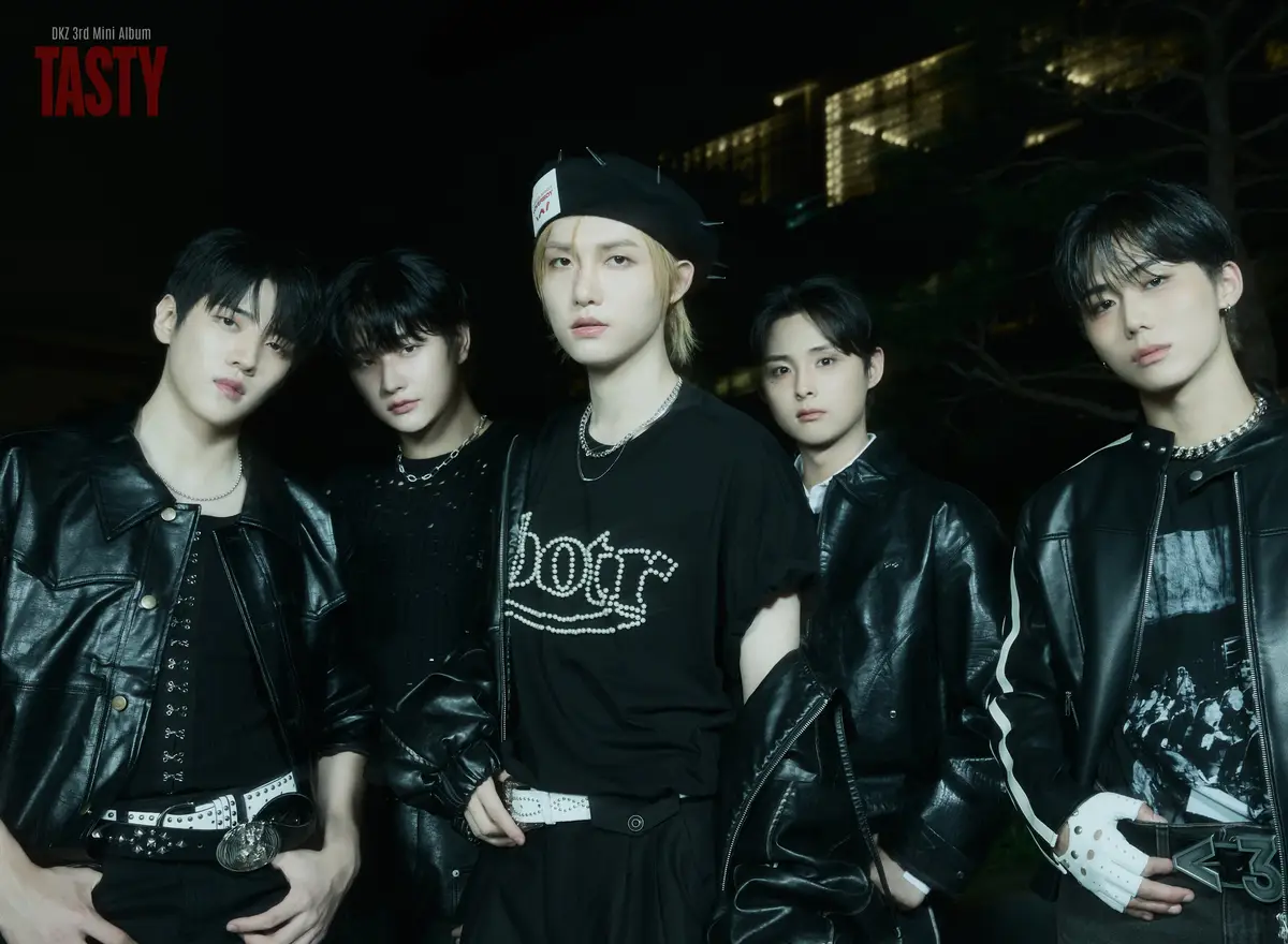DKZ members are Juone, Sehyeon, Mingyu, Jaechan, and Giseok.