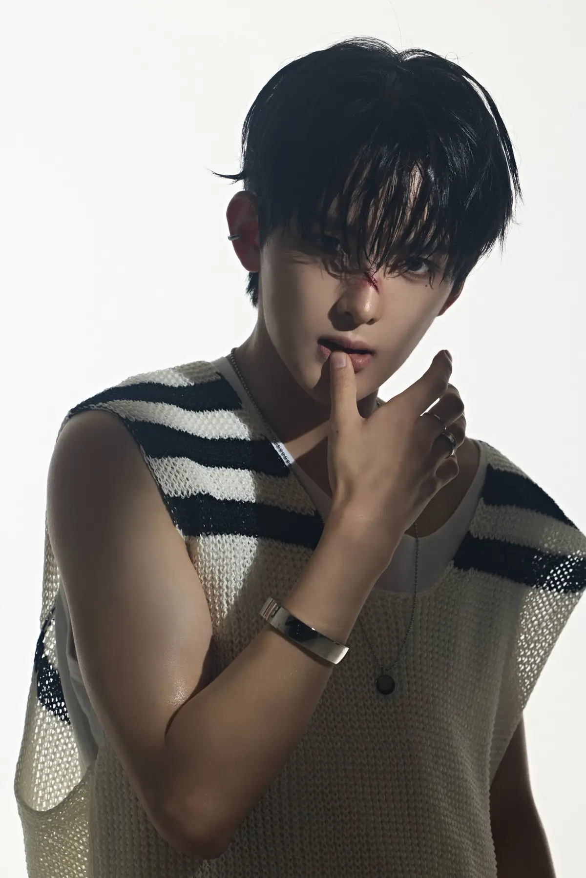 Double 0ne Members Profile: Full Names, Ages, Heights, Weights and More Double 0ne member Ling Qi