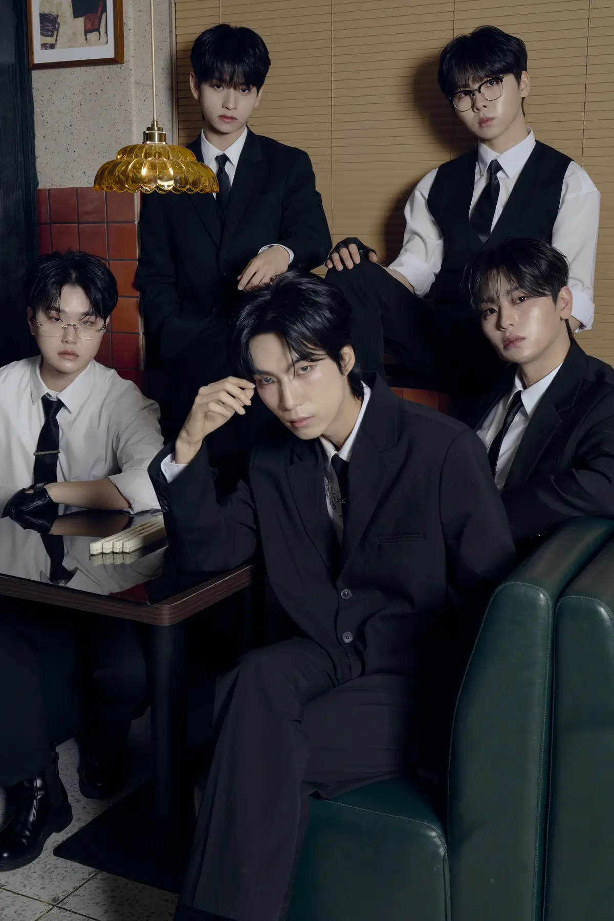 DROP Members Profile: Full Names, Ages, Heights, Weights and More DROP members are Cheol Kyu, Seung Woo, Gyu Eon, Jae Won, and Ju Sung.