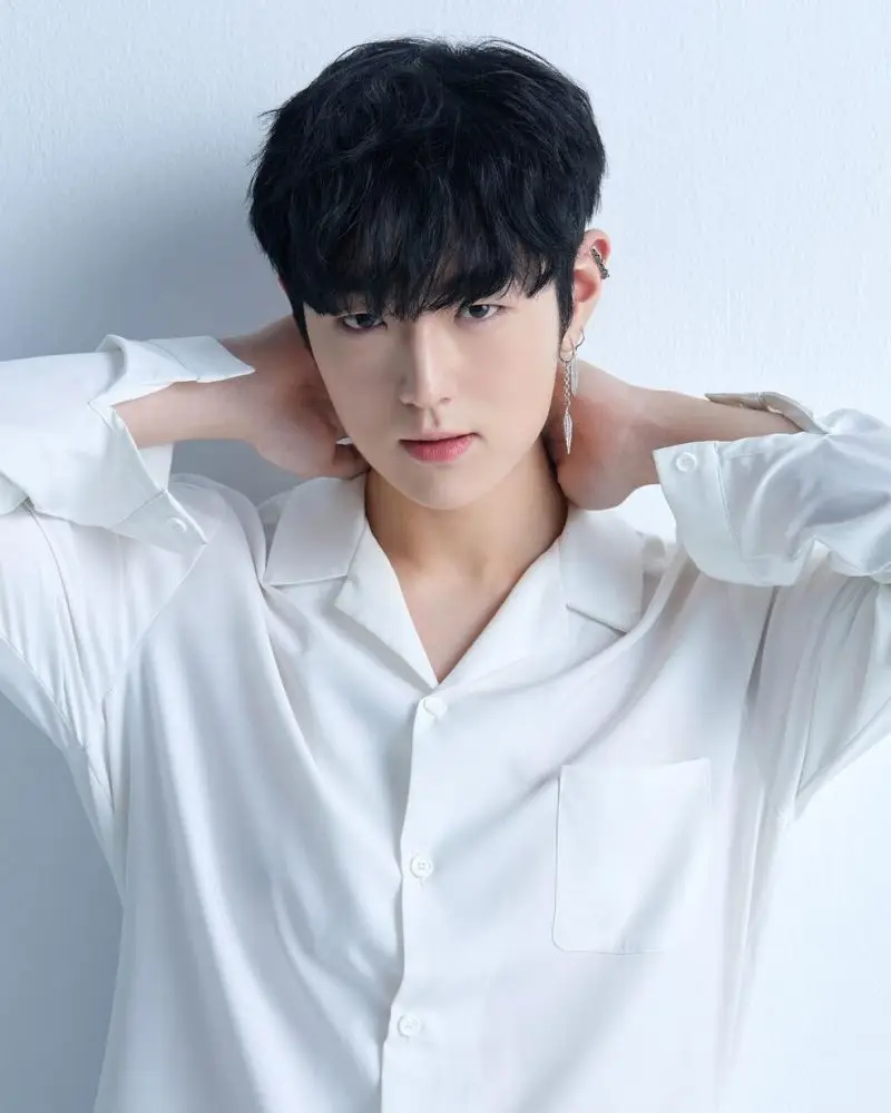 EASTONE former member Jun