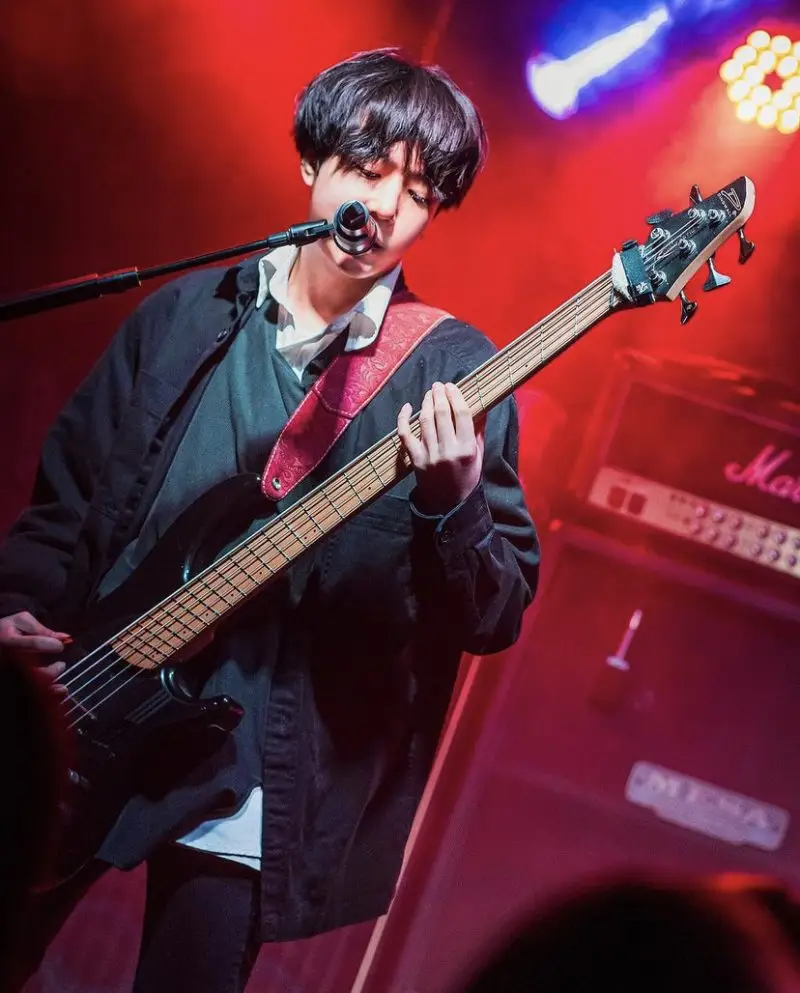 Eighteen April member Jaebok