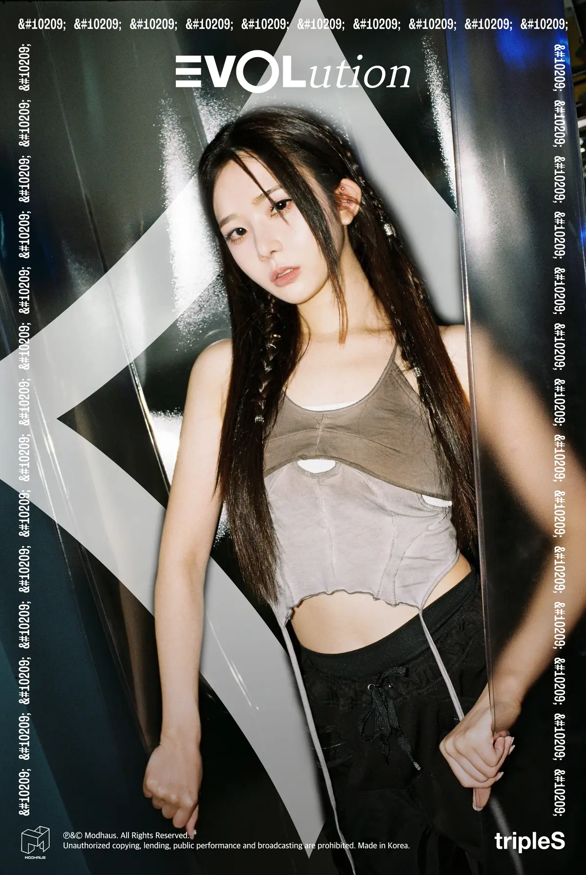 EVOLution (tripleS) member Kotone