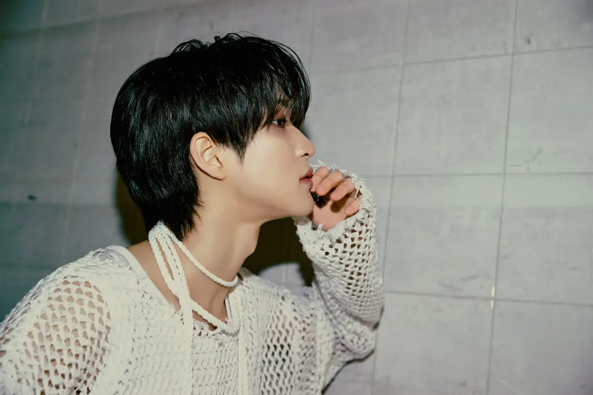 FANTASY BOYS member Kim Wooseok