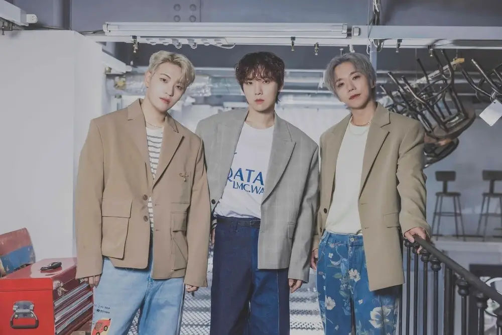 FAVE1 members are Rockhyeon, Jonghwan, and Hyukjin.