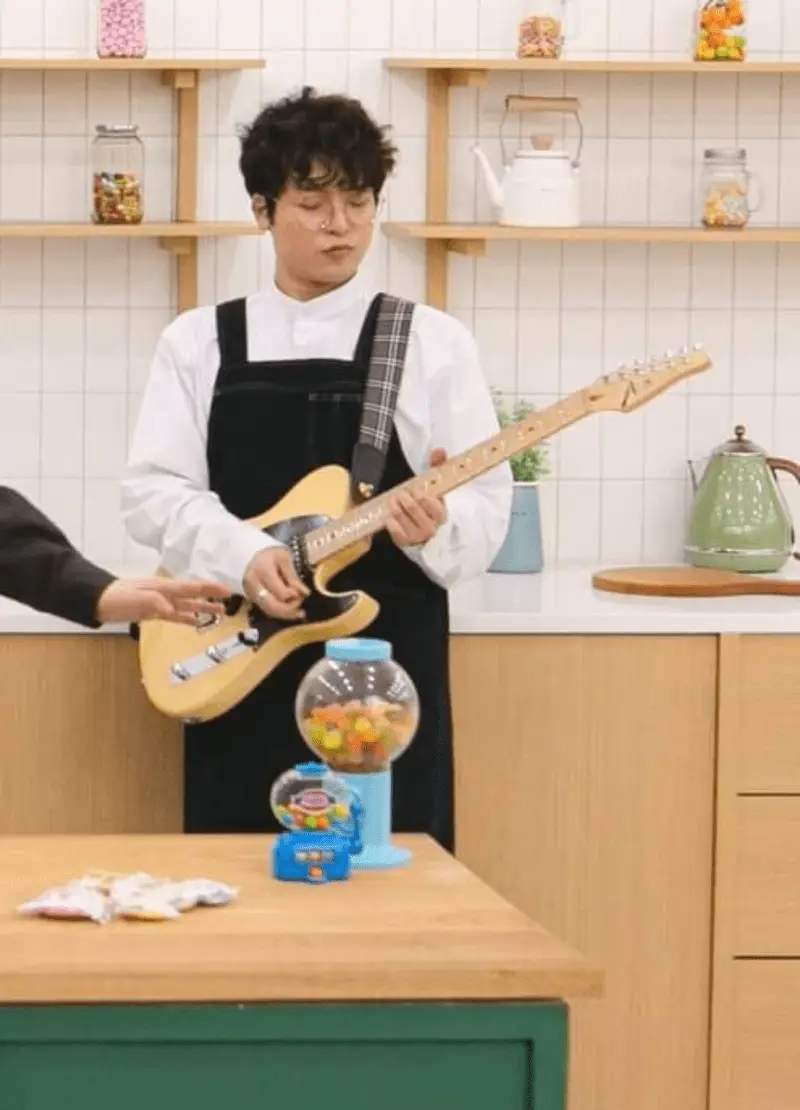 FLAG member Jonyeo