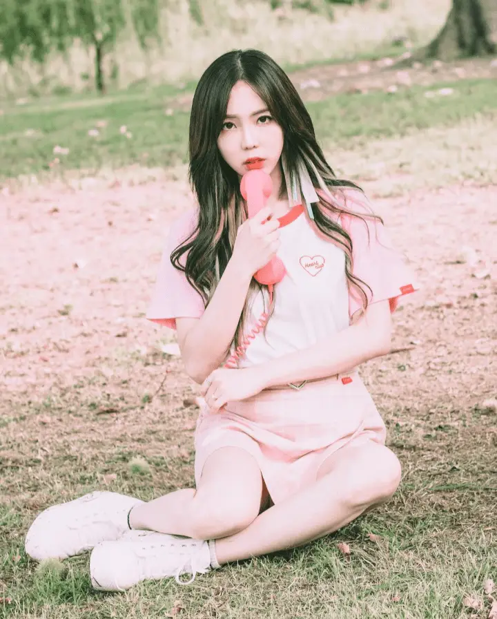 FlaShe former member Yeji