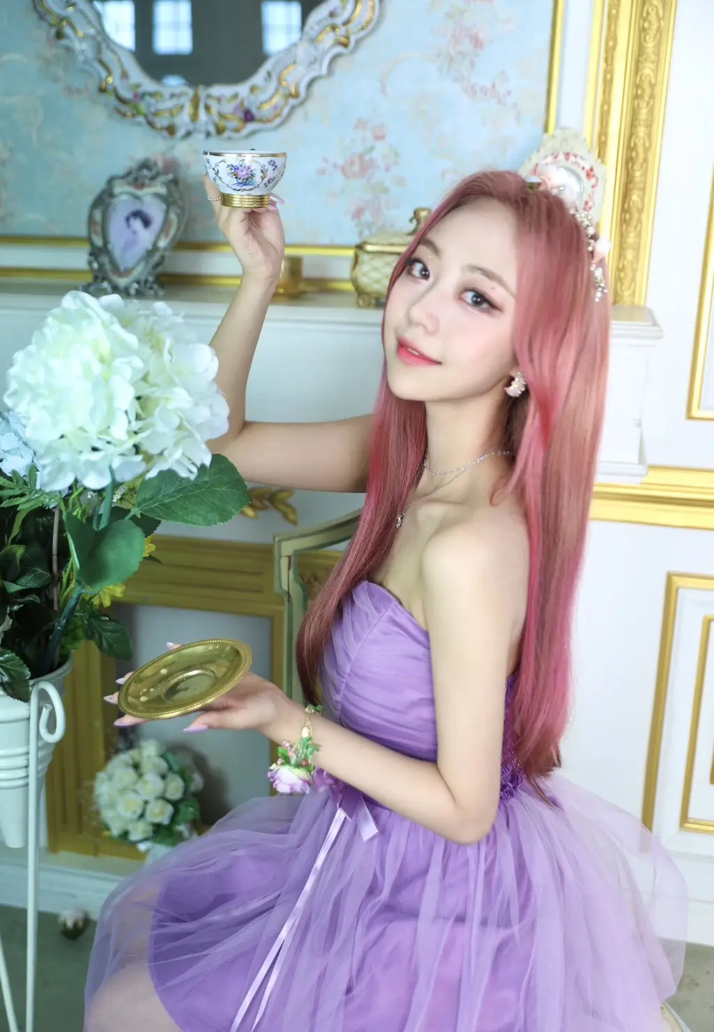 FLORIA member Hanna