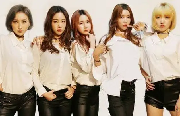GBB members are Chaehee, Doori, Sona, Jini, and Cheris.