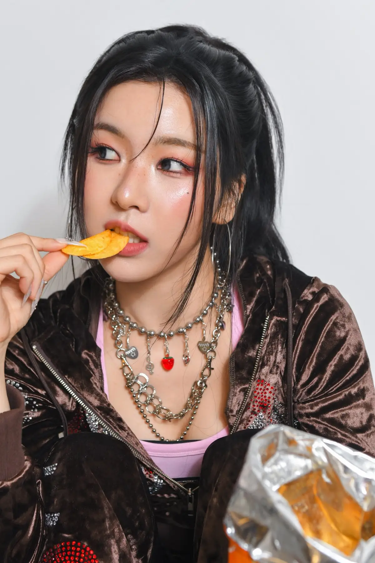 GENBLUE Members Profile: Full Names, Ages, Heights, Weights and More GENBLUE member Ayeon