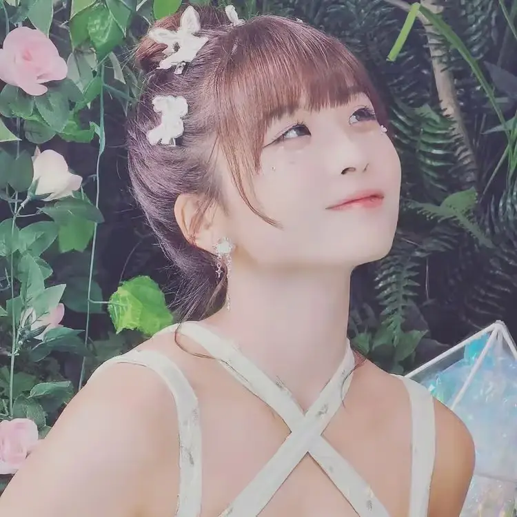 Girls’ World member HARi