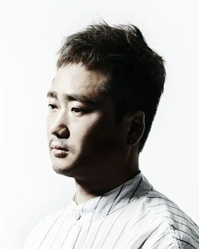 Guckkasten member Jeon Kyu Ho