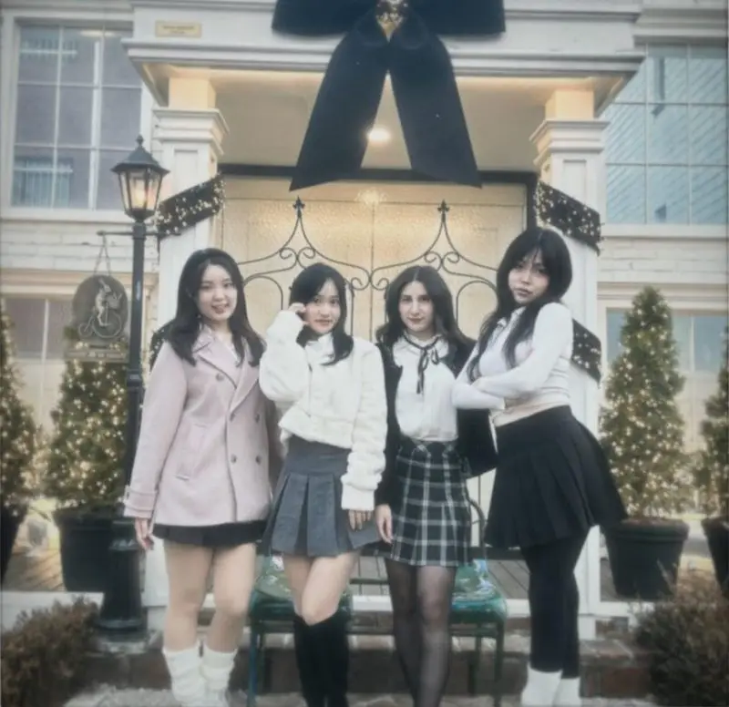 HARANA members are Julia, Gaye, Jooa, and Ari.
