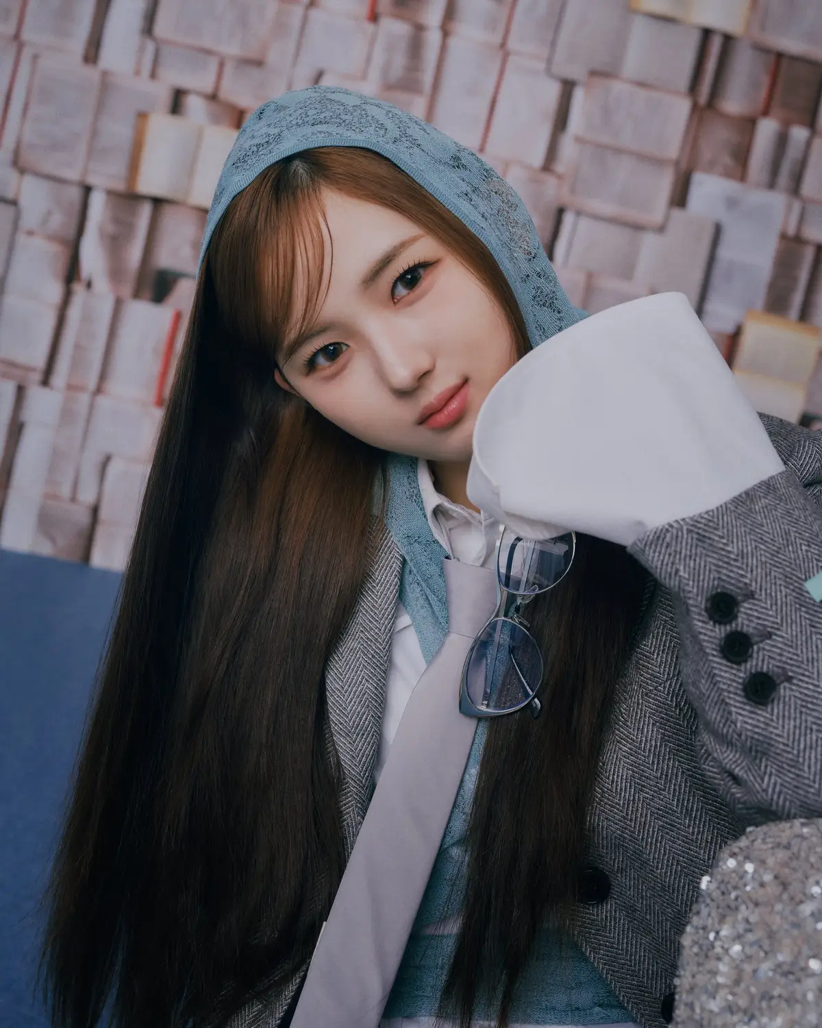 ∞! (Hatchi!) member Lee JiWoo