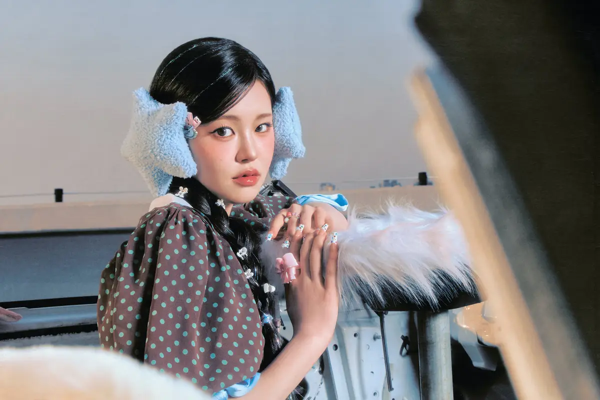 HEART OF WOMAN member Ayne