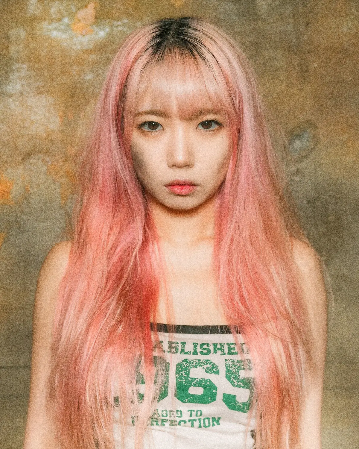 Hidden Glow member Hada