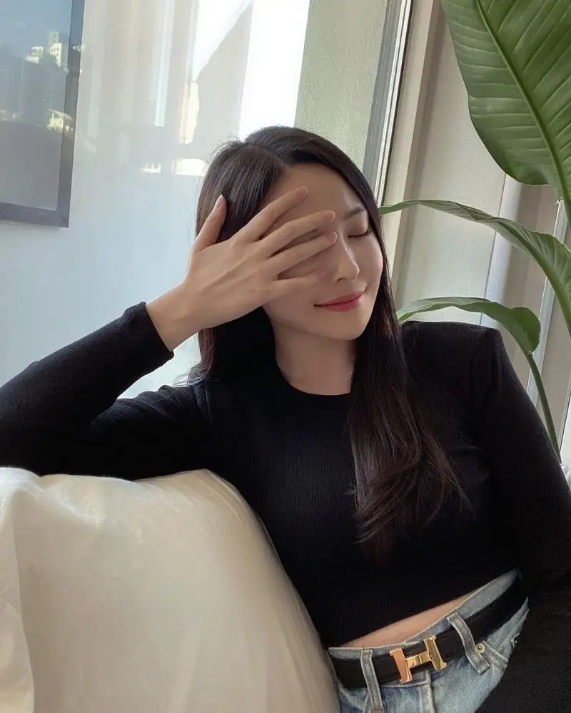 HWAITING former member Woomi