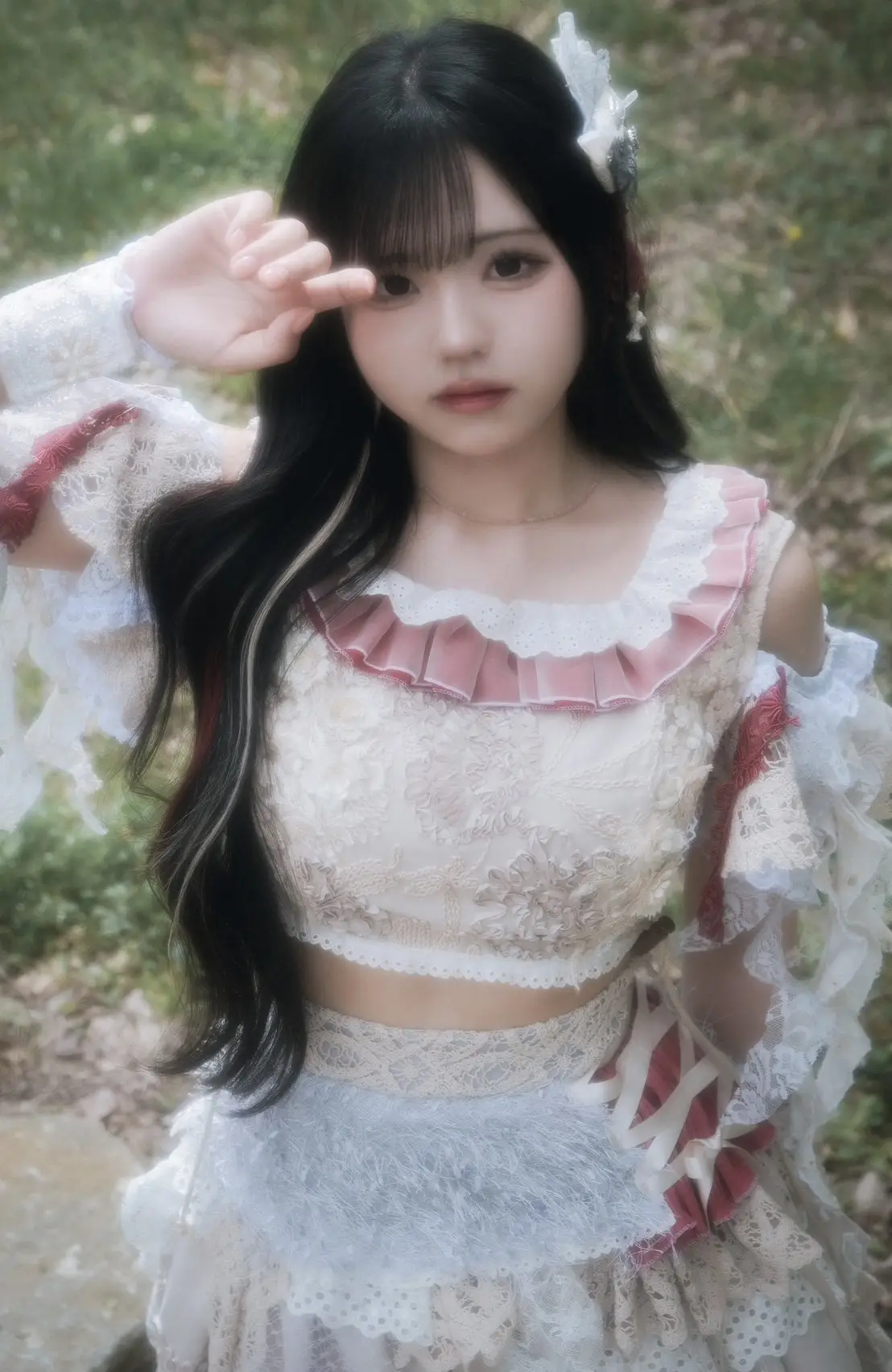 IHOTEU former member Mina