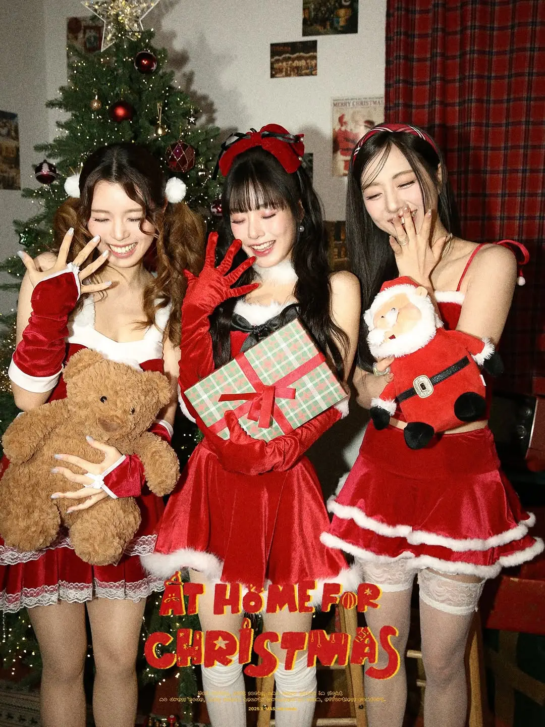 I:MOND members are E-Seol, and Miku.