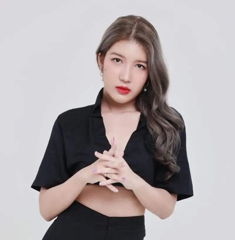 Inter Girls member Rika