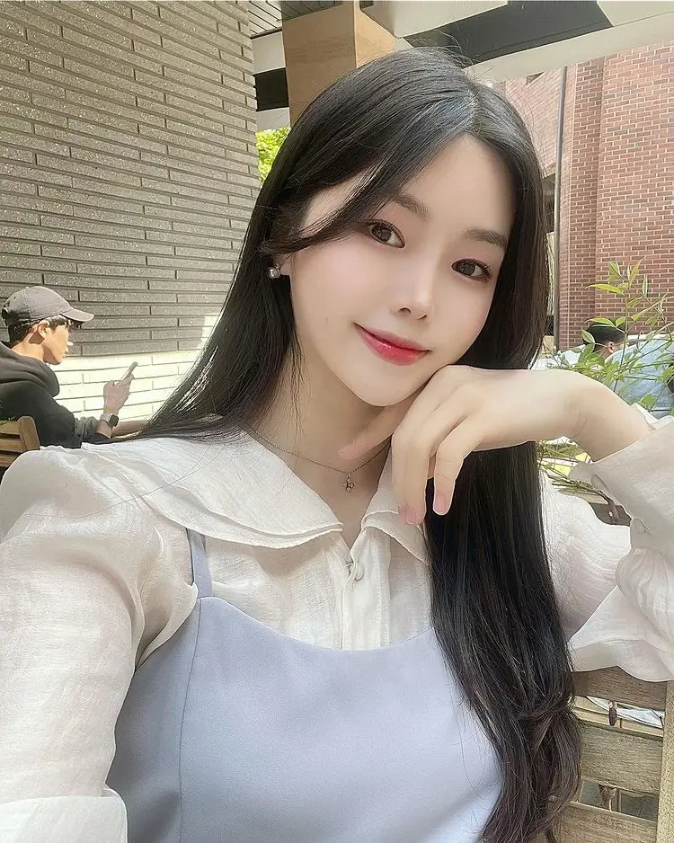 Just COLOR former member Goeun
