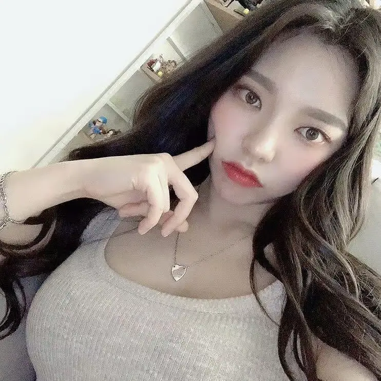 Just COLOR former member Yueun