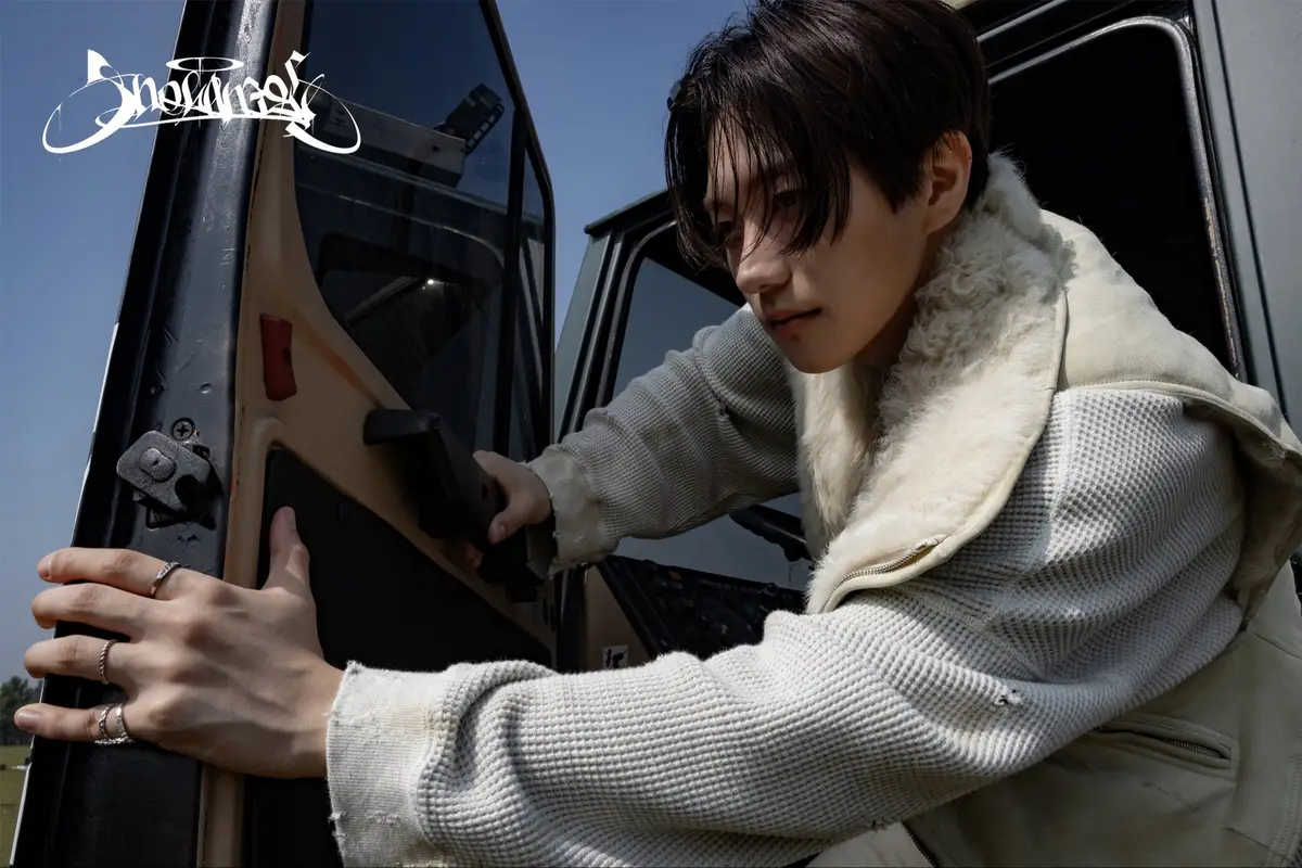 JUSTB member Siwoo