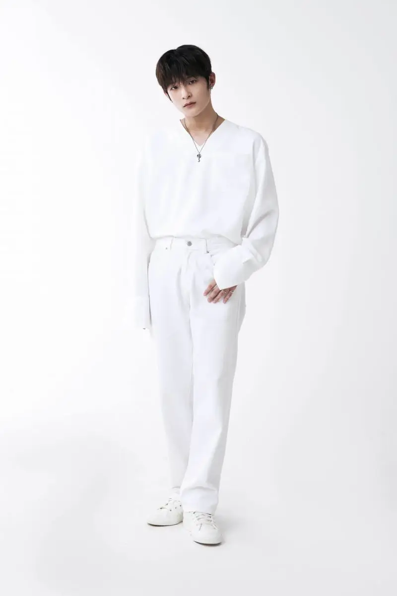 JYP Loud former member Kang Hyunwoo