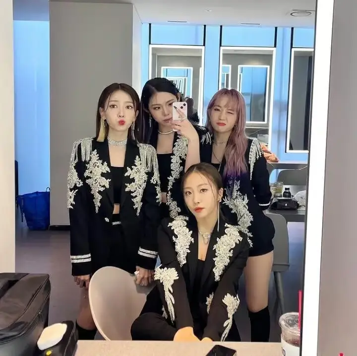 KillA members are Soyeon, Danbi, Romi, and N/A.
