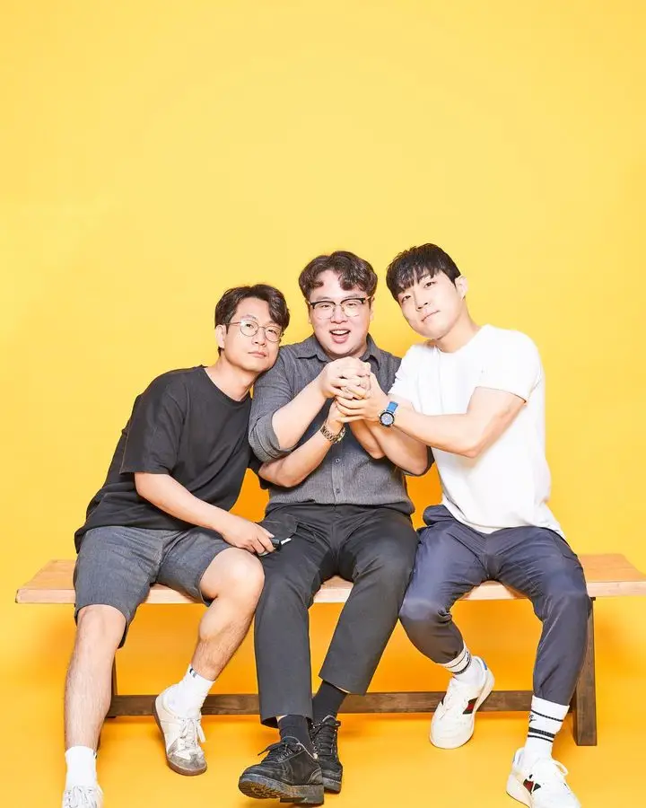 Kim Daham Trio members are Kim Daham, Song Duyong, and Jeong Uijin.