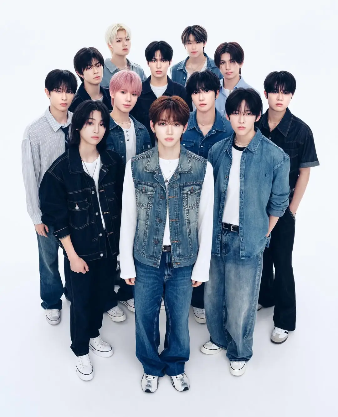 KO1KEYZ members are Keito, Siyoung, Shinhaeng, Yoshiki, Daiki, Ryoga, Issa, Yura, Ryuji, Towa, Kosuke, and Yuki.