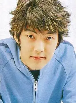 K’POP member Donghwa