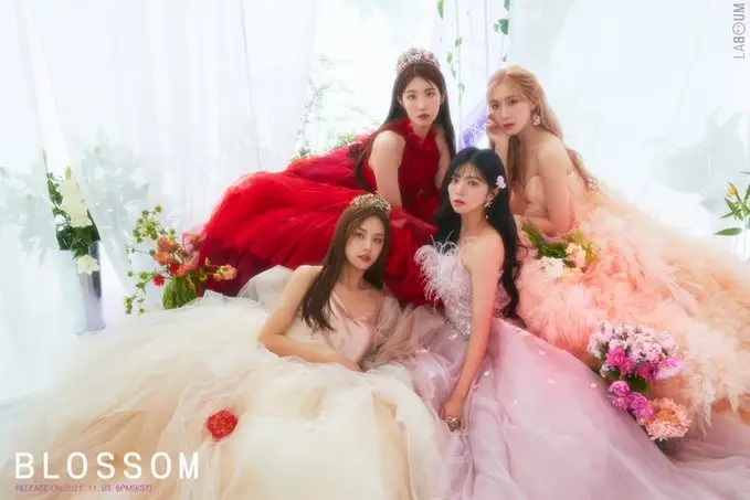 LABOUM members are Soyeon, Jinye, Haein, Solbin, and Yujeong.