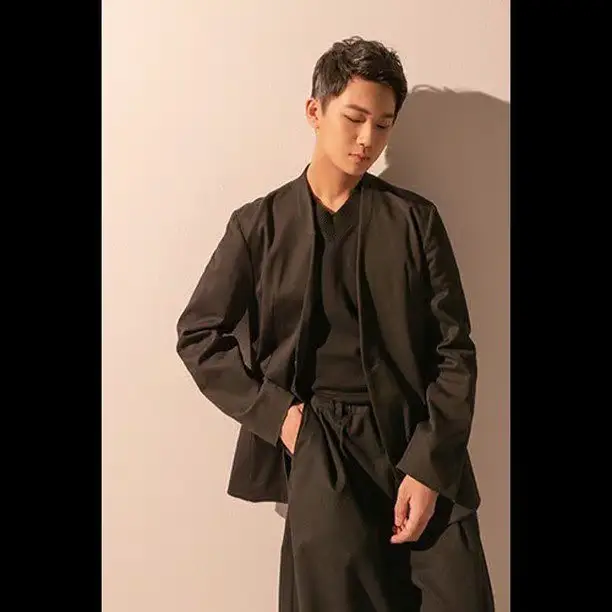 Lacuna member Kim Ho
