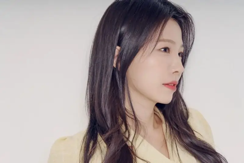 Lady T former member Jiwoo