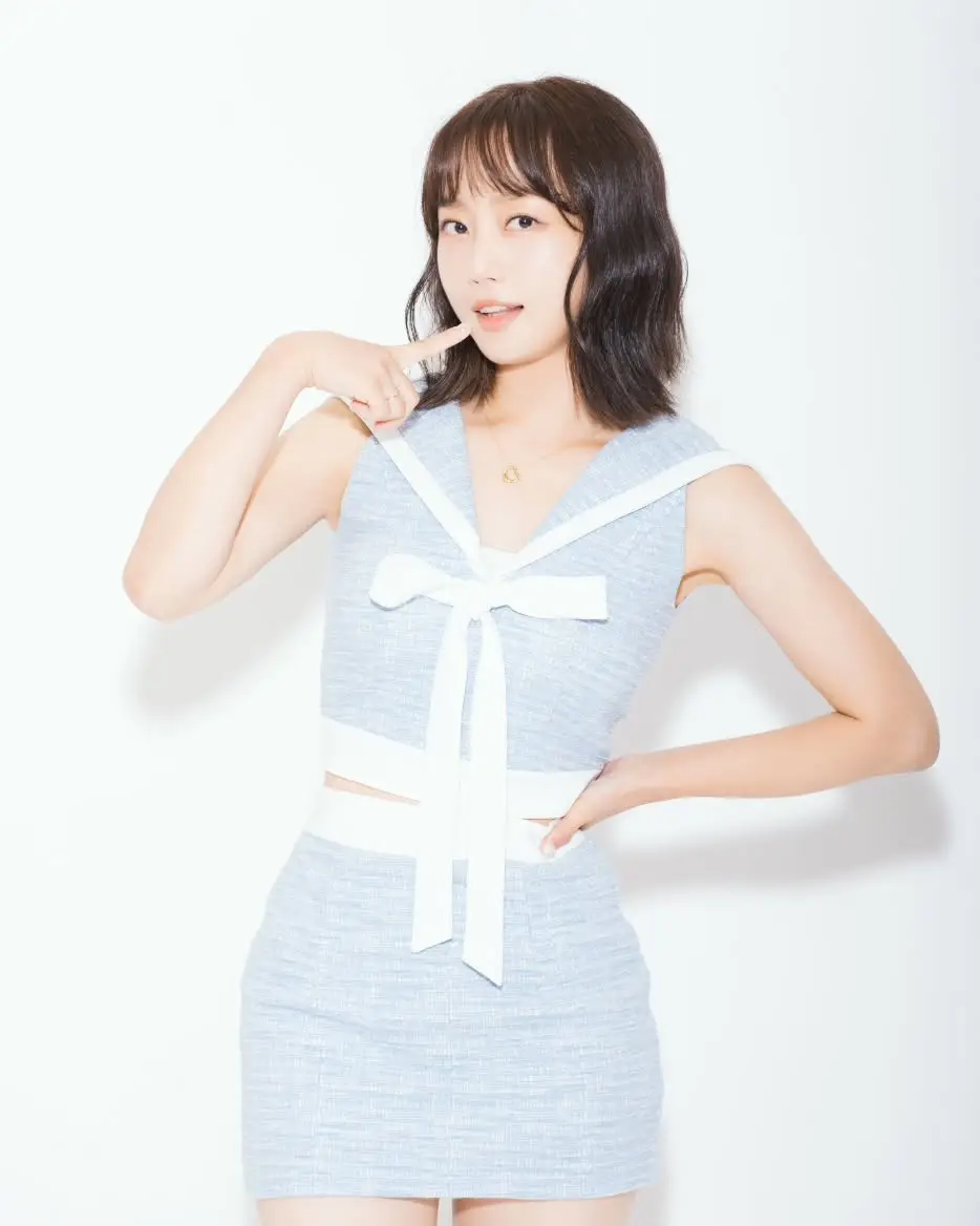 Lady T member Hyunjin