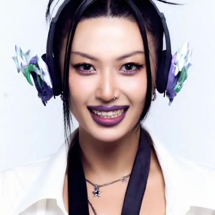LADYBOUNCE member Nob