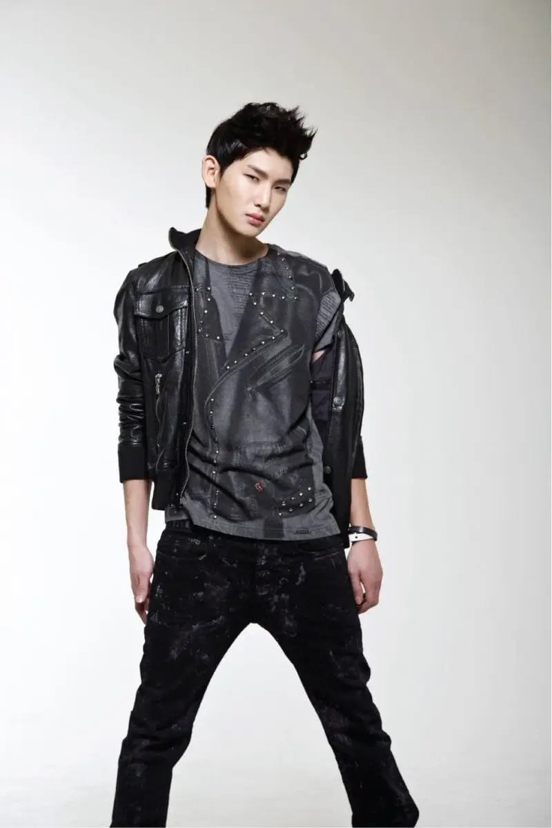 LedApple former member Keon U