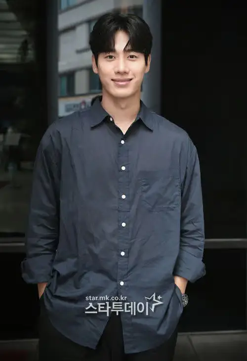LETTEAMOR member Kim Sungsik