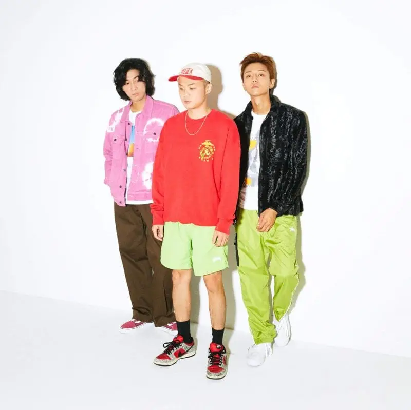 Life and Time members are Jinsil, Sunbin, and Sangwook.