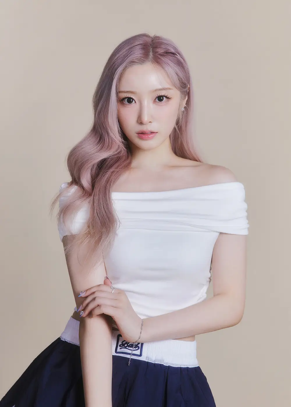 LIGHTSUM member Hina