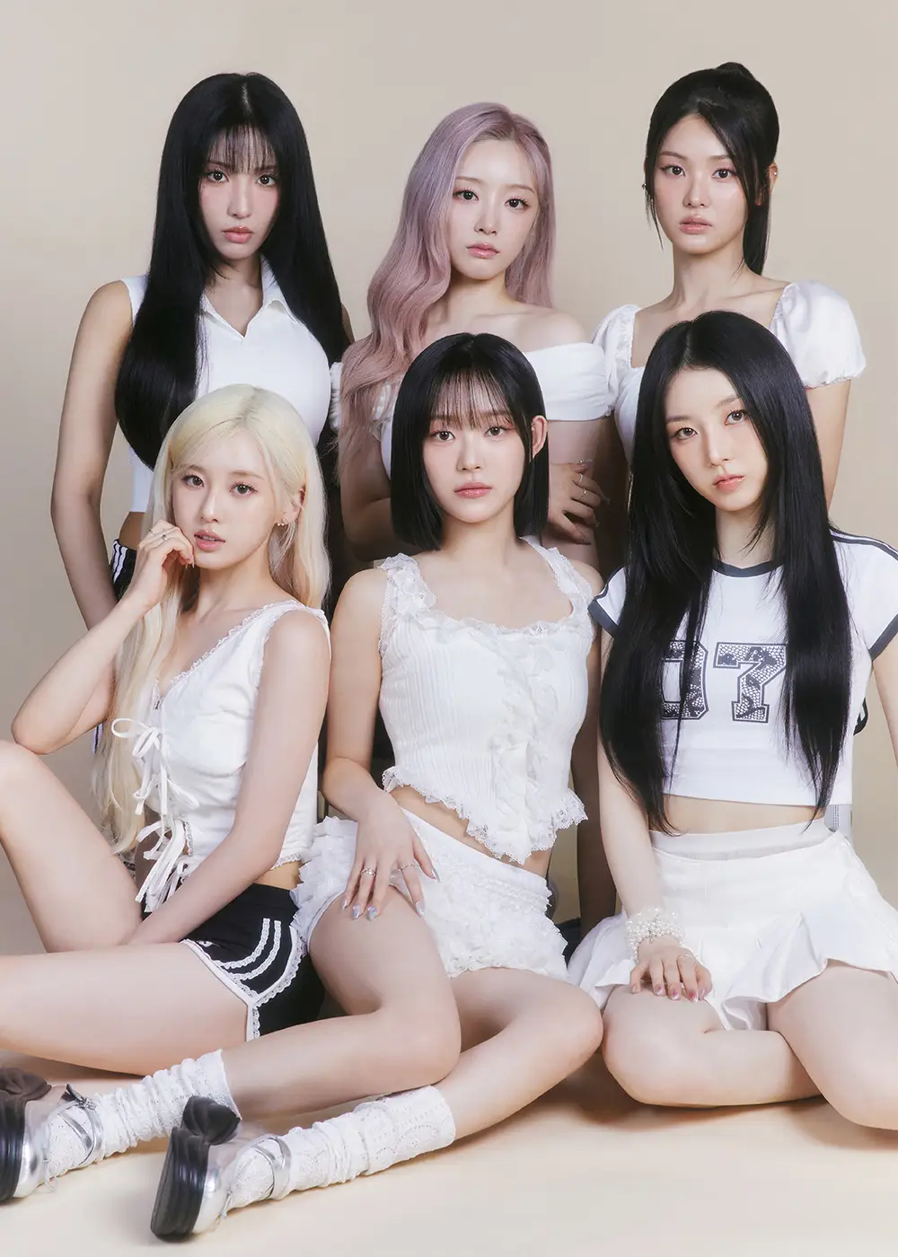LIGHTSUM members are Sangah, Chowon, Nayoung, Hina, Juhyeon, and Yujeong.
