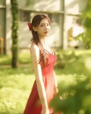 Like Me member Leeda