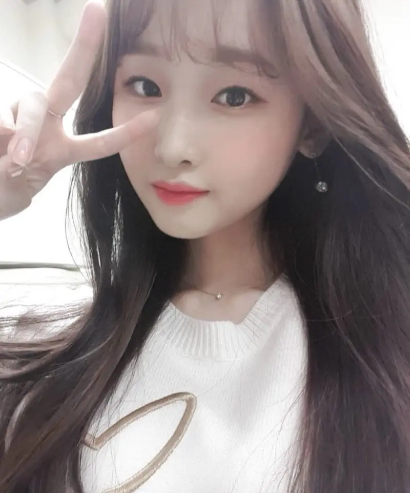 LILAI member Seungyeon