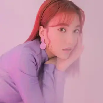 LIME member Emma