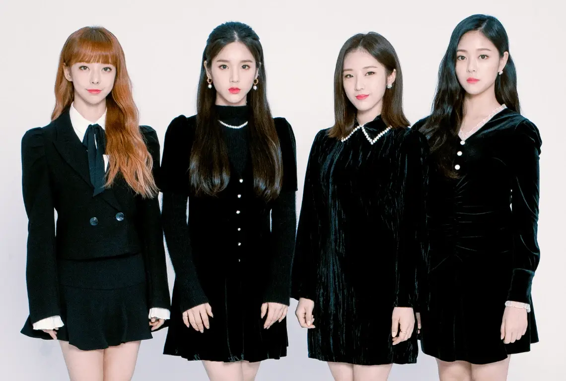 LOONA 1/3 members are HaSeul, ViVi, HeeJin, and HyunJin.