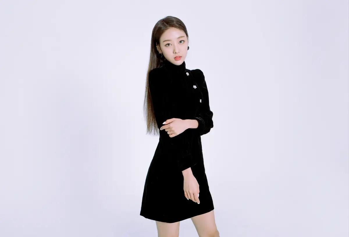 LOONA yyxy member Yves