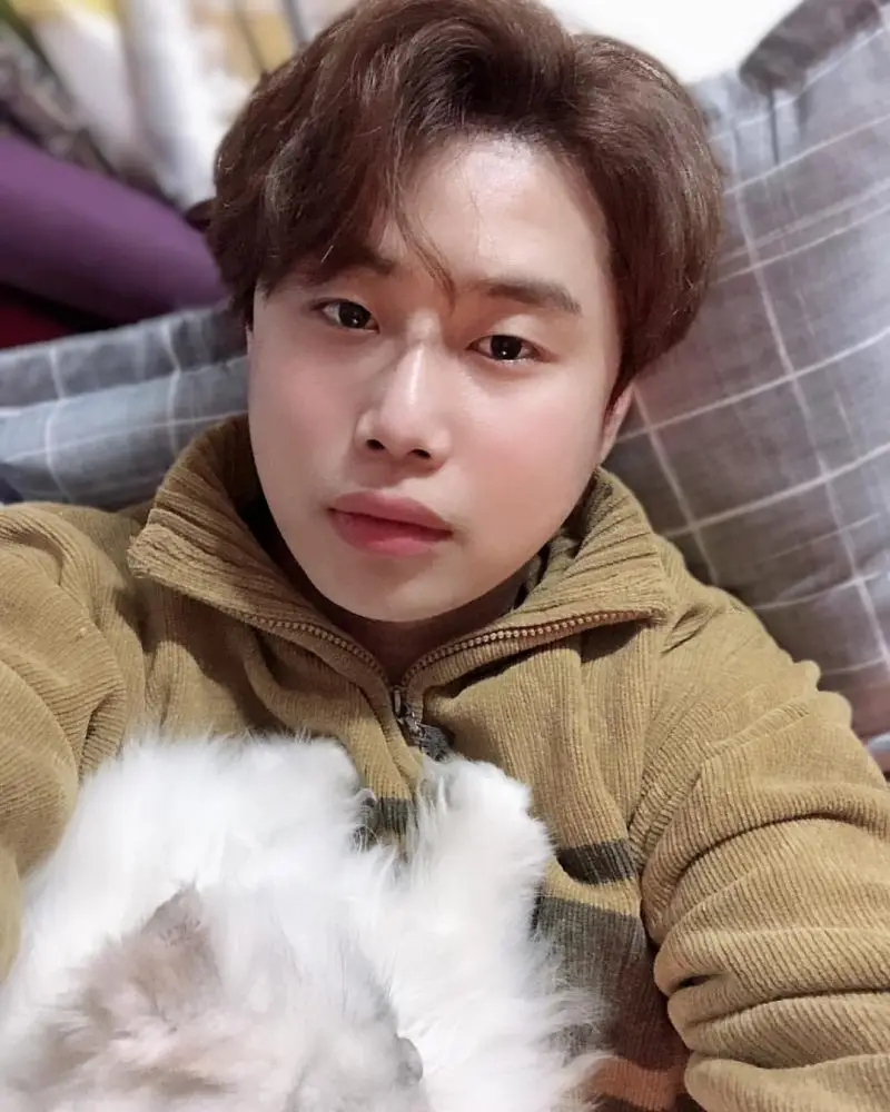 Loude member Jae Min