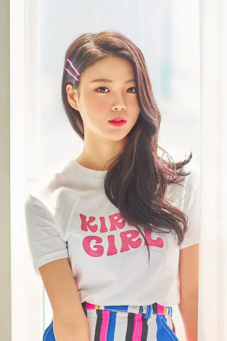Lusty former member Yeryung